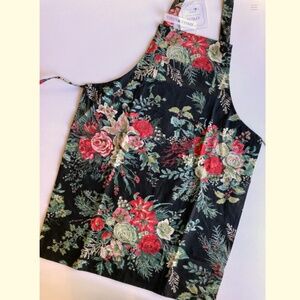 NWT April Cornell Apron Merry Black Holiday Floral Print Pocket One Size 33"